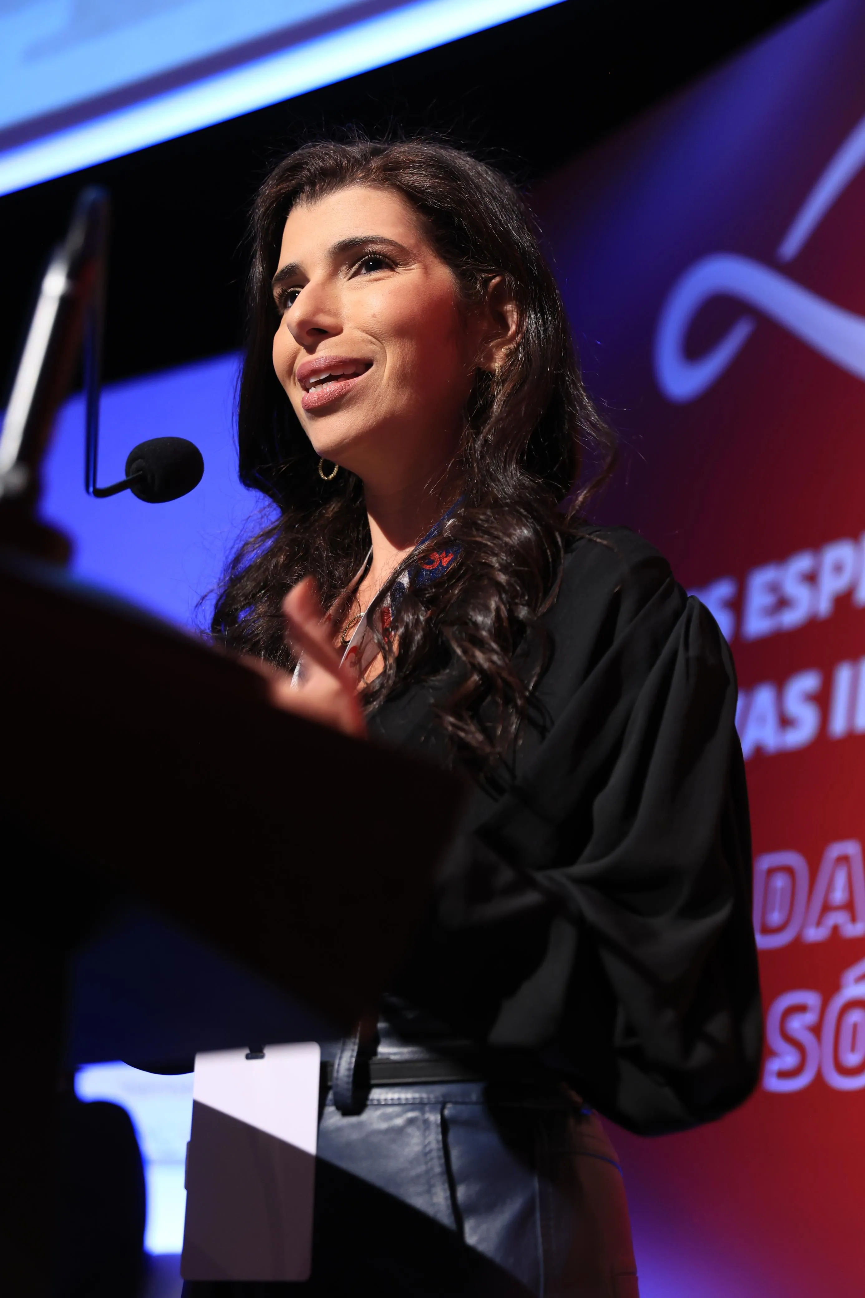 Dra. Dafne participando de painéis científicos